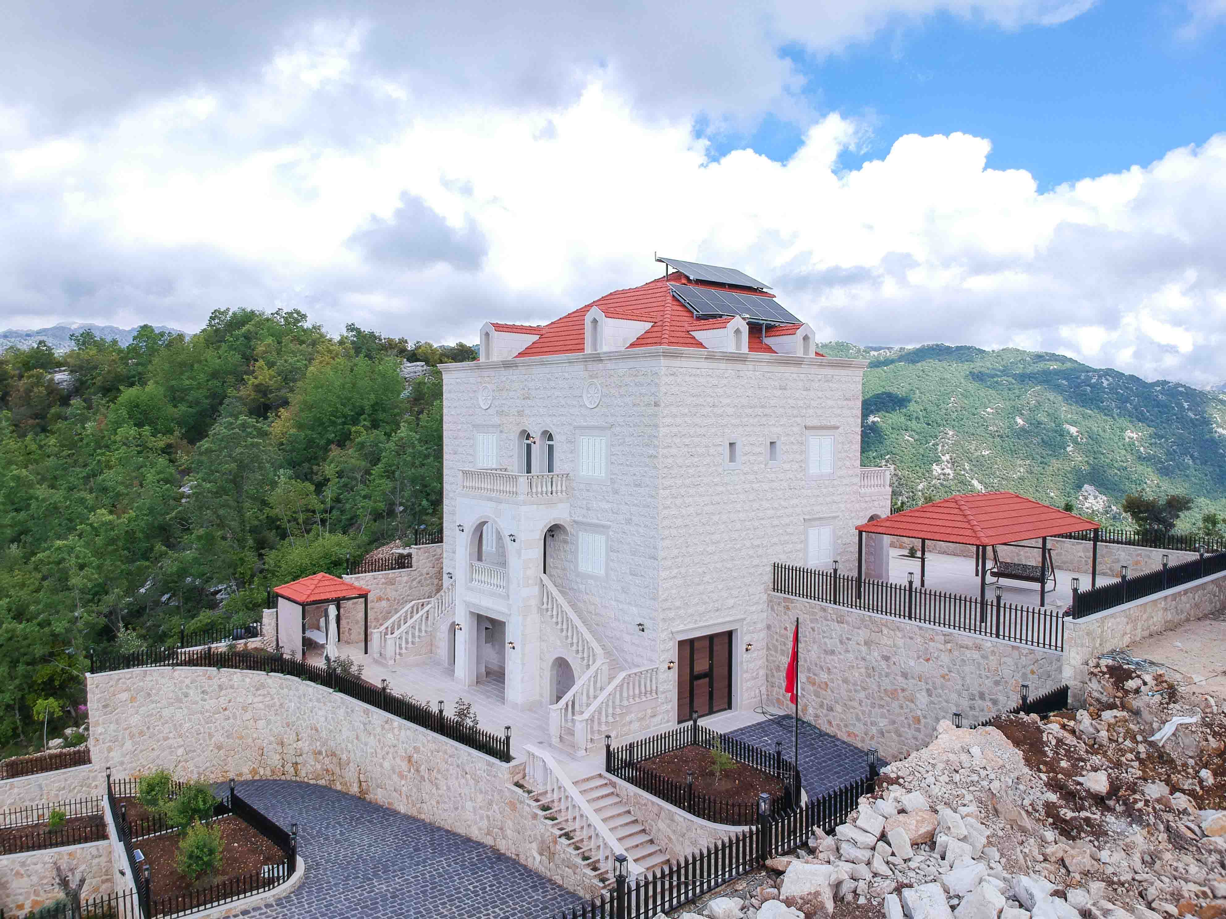 549 sqm villa for sale in jbeil, mechmech for $850000